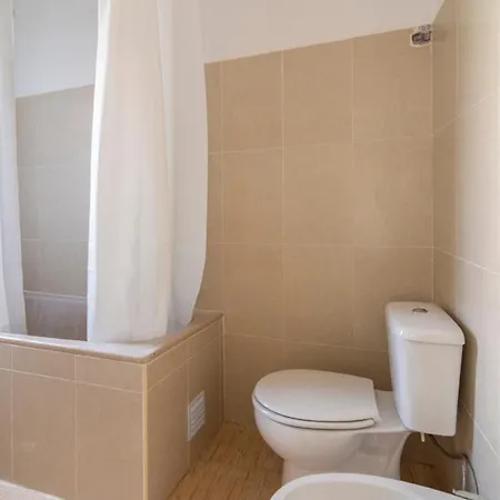 Renovated In Central Belem 15 Minutes From The River アパート *