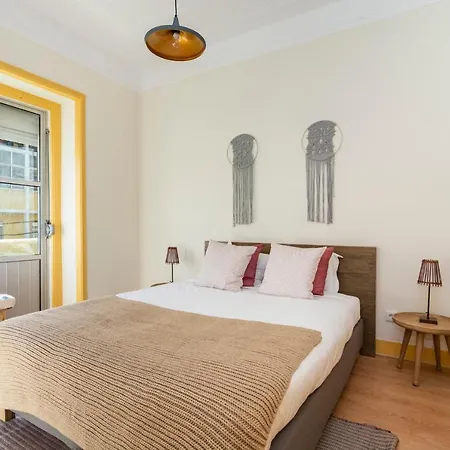Renovated In Central Belem 15 Minutes From The River アパート