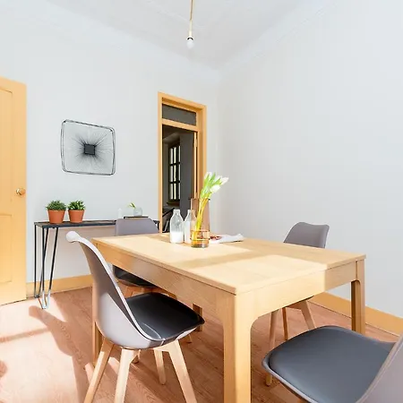 Renovated In Central Belem 15 Minutes From The River アパート リスボン
