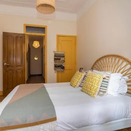 Renovated In Central Belem 15 Minutes From The River