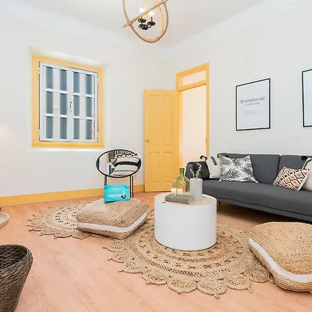Renovated In Central Belem 15 Minutes From The River *