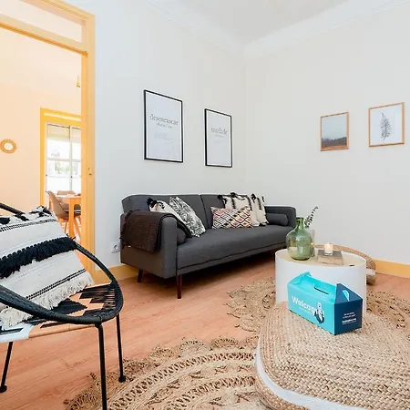 Renovated In Central Belem 15 Minutes From The River *